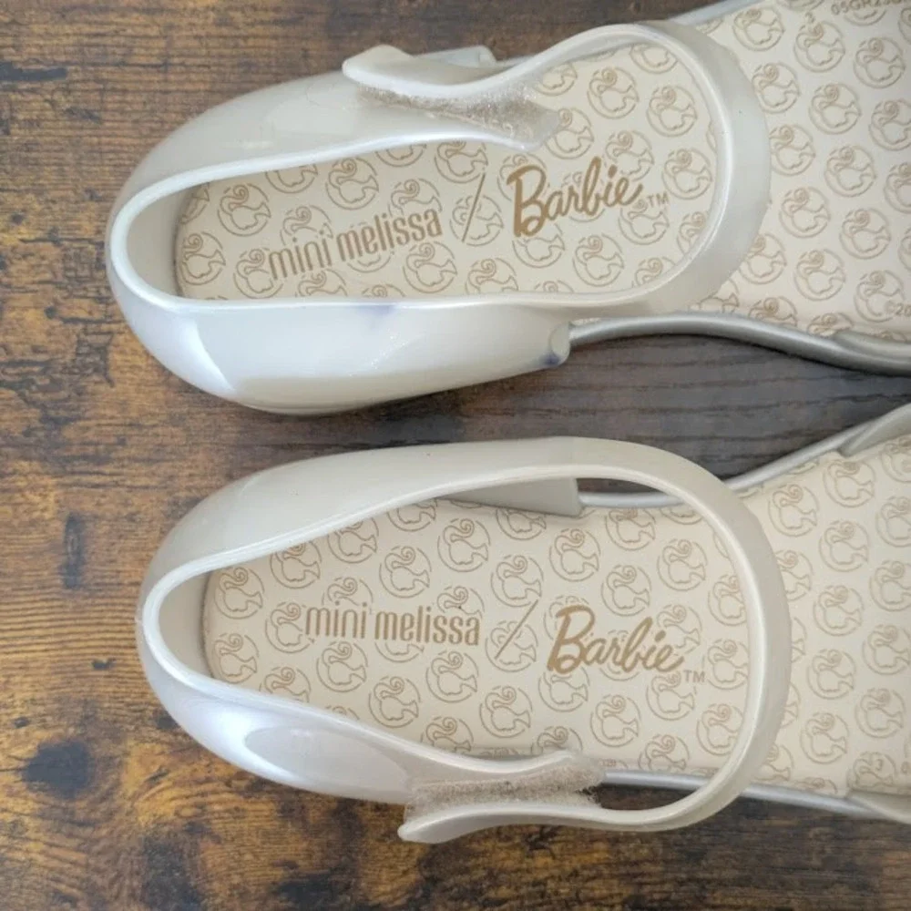 Mini Melissa Barbie Jelly Sandals Metallic White Bow Heart Vegan Big Kid Flats 4